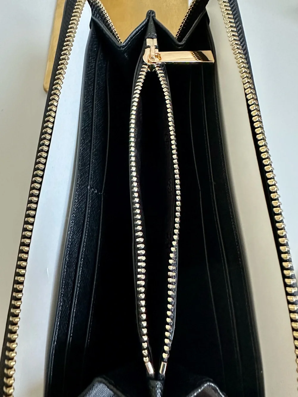 NWT Tory Burch Black Saffiano Zip-Around Wallet with Gold Logo